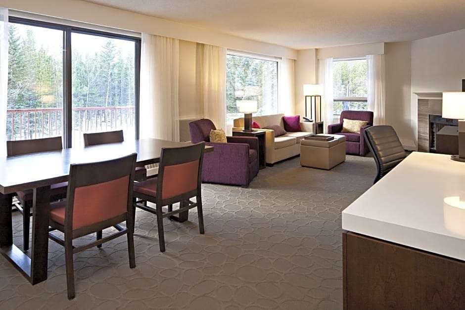 Hotel Crosswaters Resort at Kananaskis photo 4