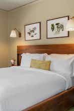 Hotel Oakhurst Inn at the University photo 1