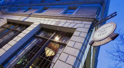 Mayflower Park Hotel
