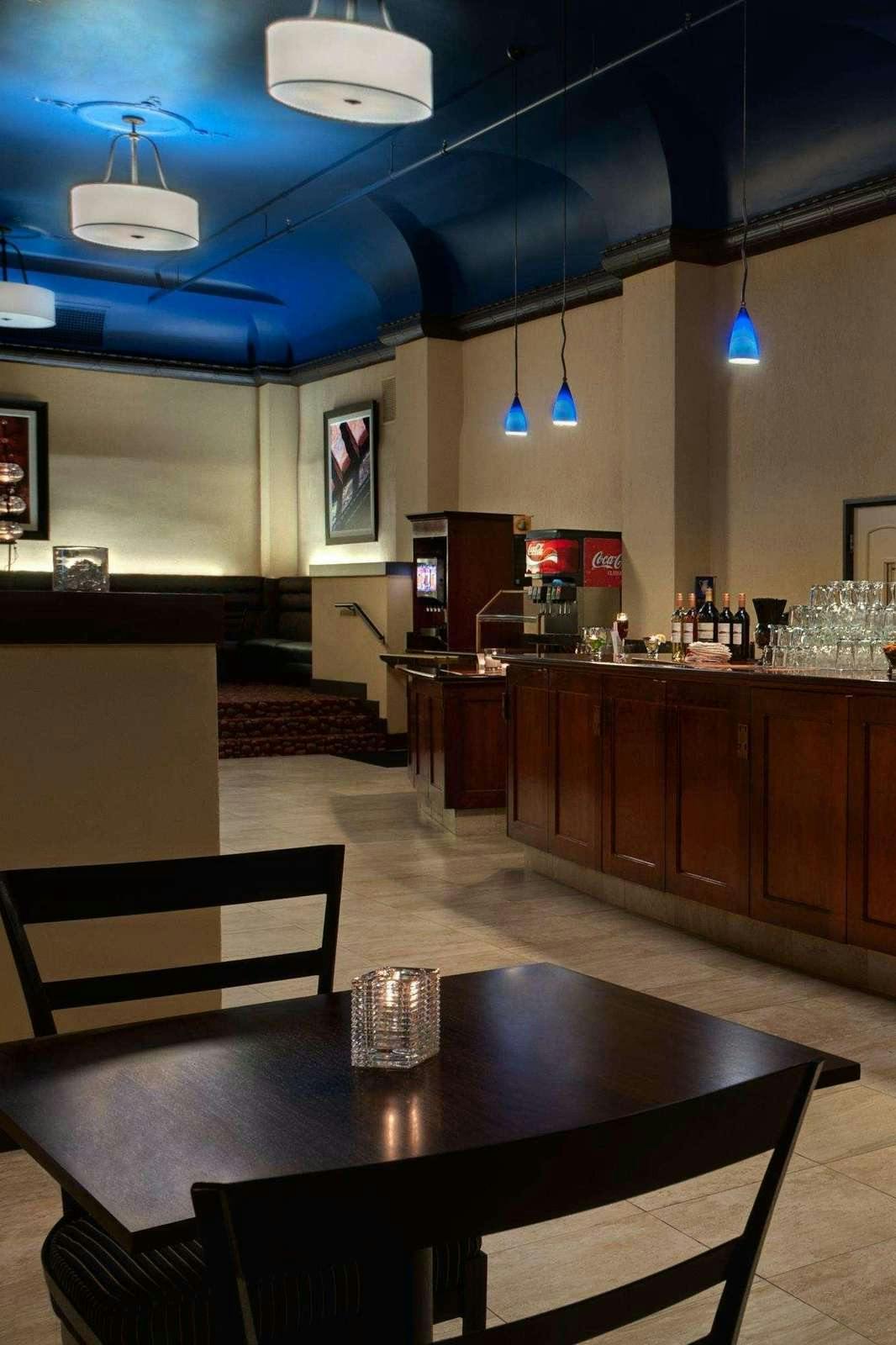 Hotel Embassy Suites By Hilton Portland Downtown photo 5