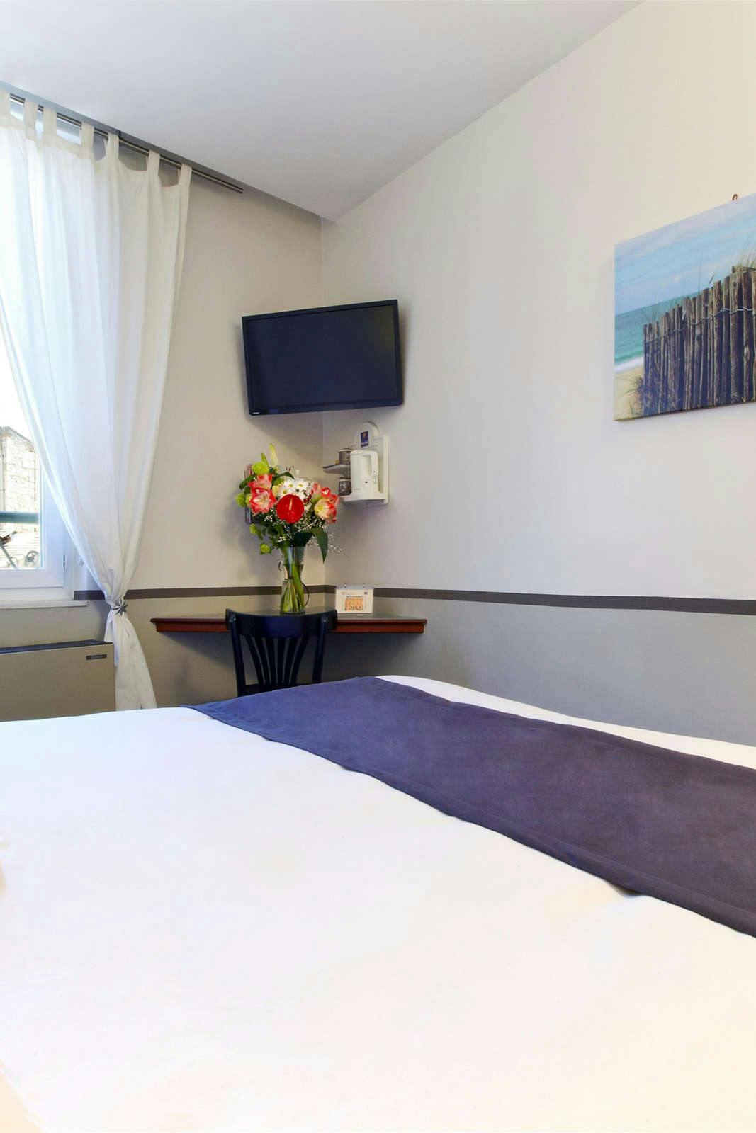 Hotel Kyriad Nimes Centre photo 4