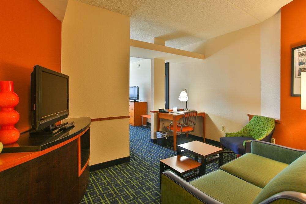 Hotel Fairfield Inn & Suites by Marriott San Antonio NE/ Schertz photo 3