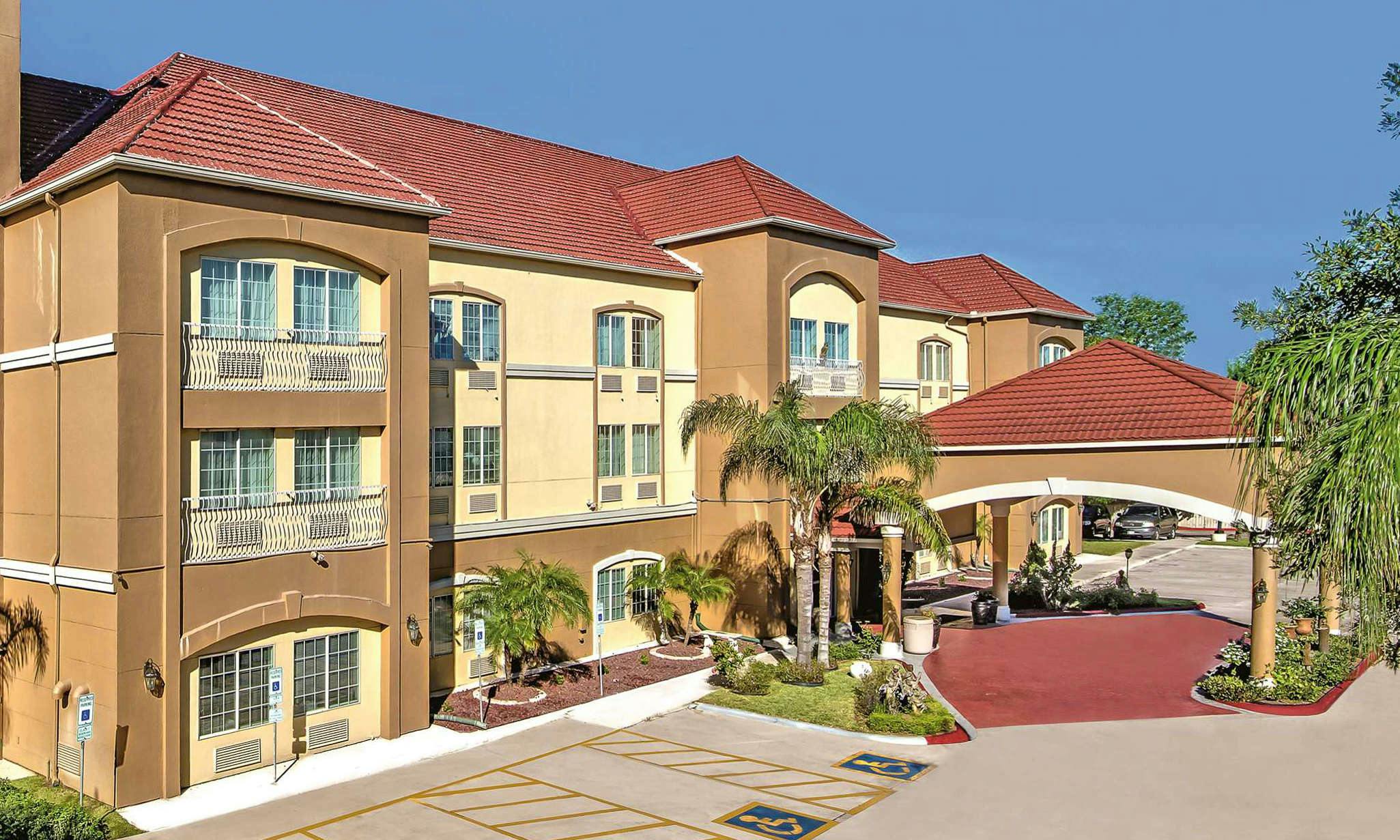 La Quinta Inn & Suites Brownsville North, Brownsville HotelTonight