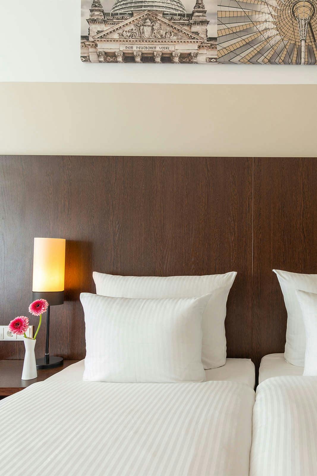 Hotel Leonardo Hotel Berlin KU’DAMM photo 5