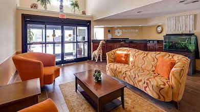 Hotel SureStay Plus Hotel by Best Western Asheboro photo 1