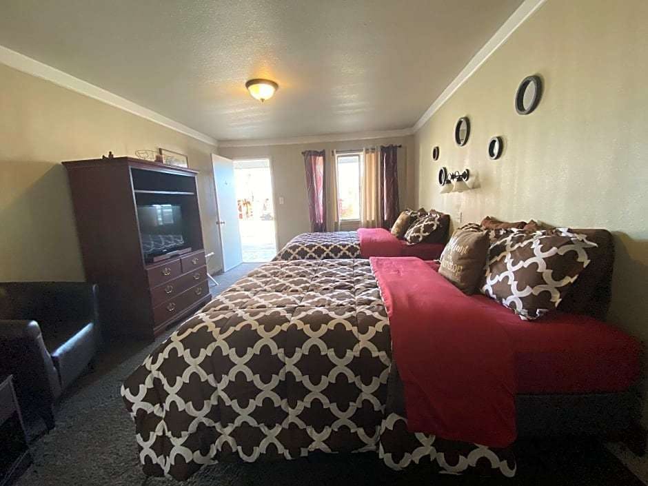 Roundtop Mountain Motel