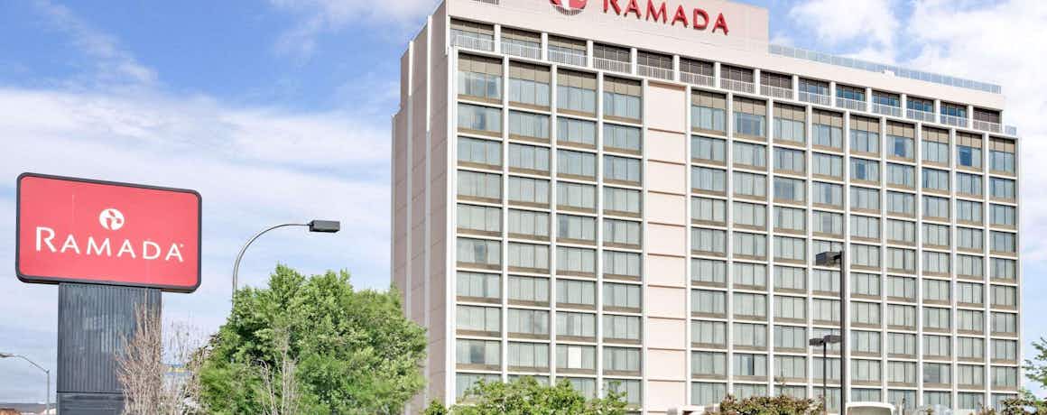 Ramada by Wyndham Reno Hotel & Casino