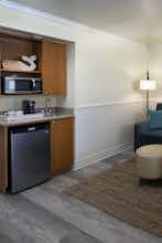 Hotel Avila Lighthouse Suites photo 4