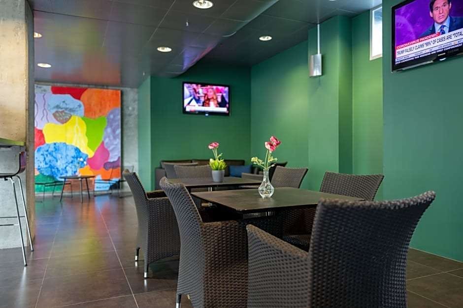 Hotel CABINN Metro photo 4