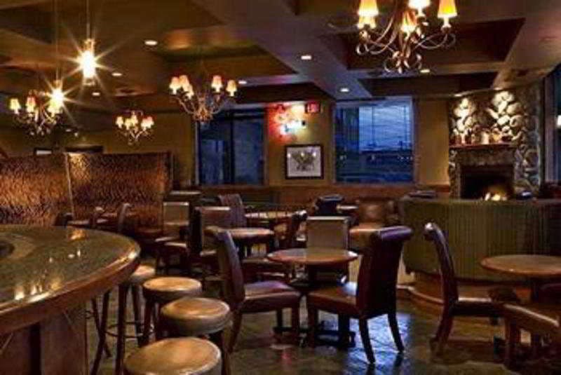 Hotel Sandman Hotel Vancouver Airport photo 5