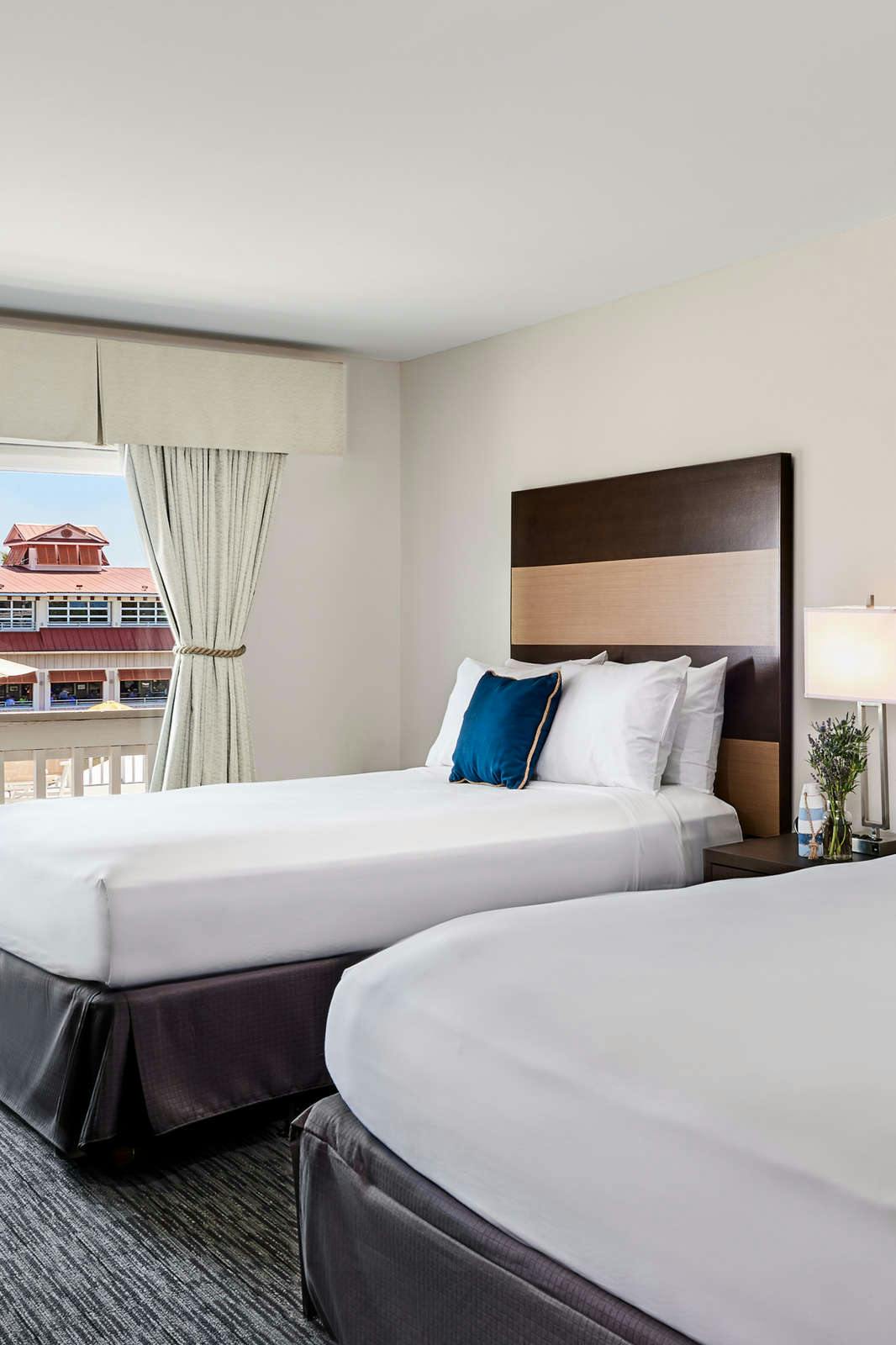 Hotel Shem Creek Inn photo 2