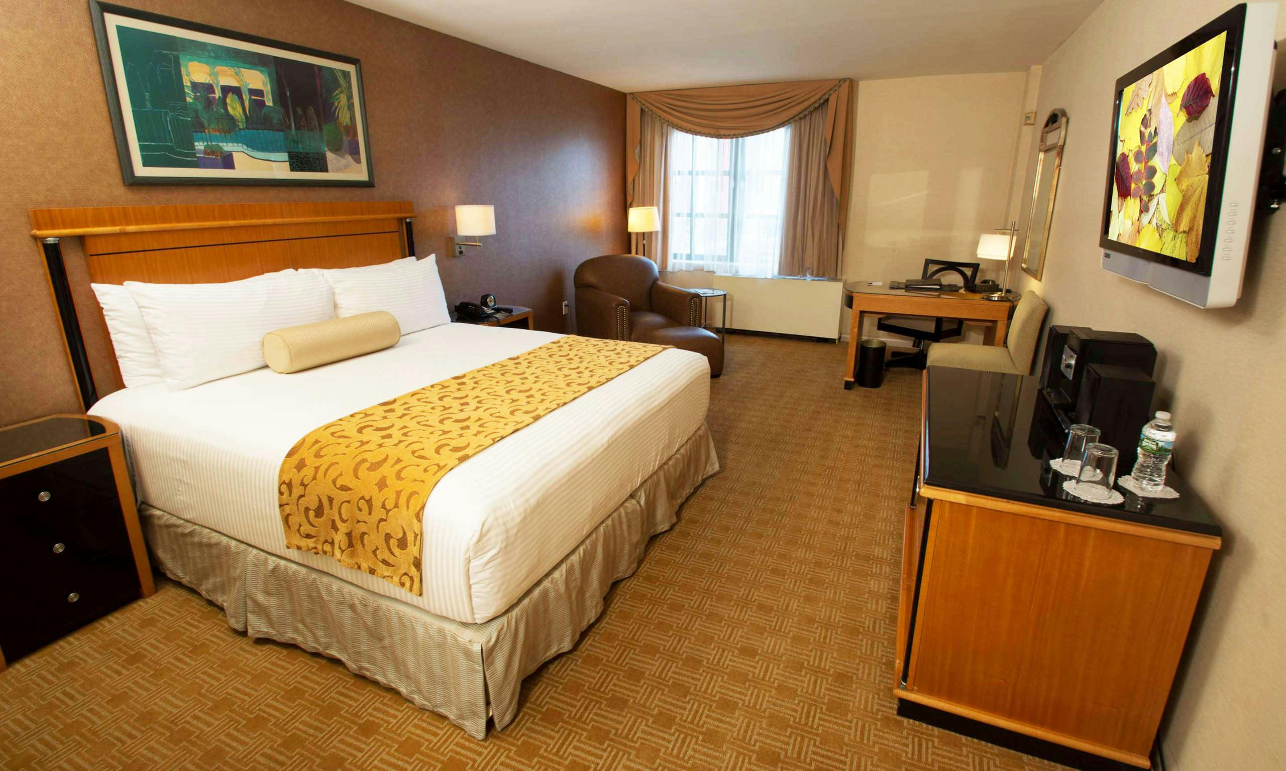 Inn At Great Neck, BW Premier Collection