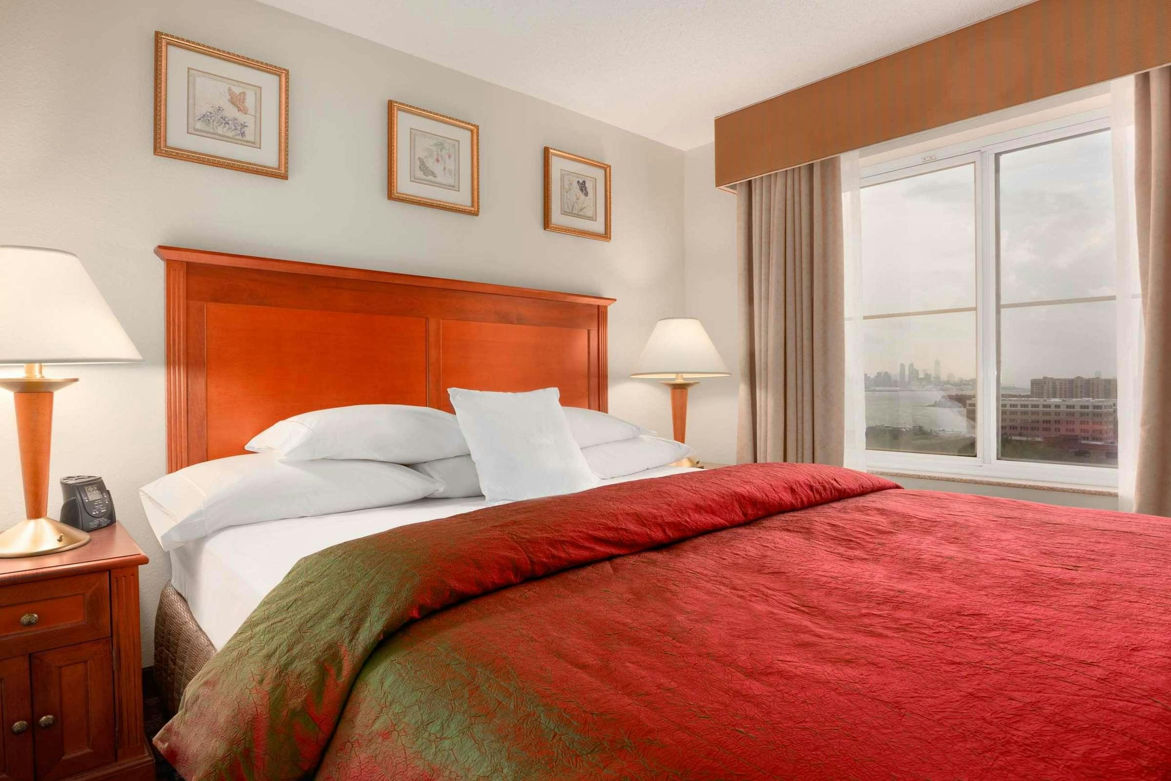 Hotel Homewood Suites by Hilton Edgewater photo 3