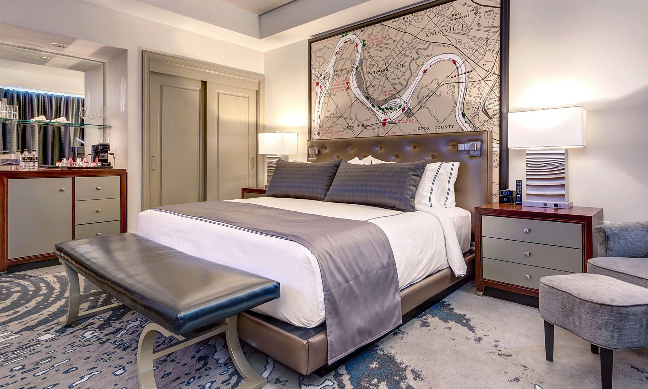 The Tennessean, Personal Luxury Hotel