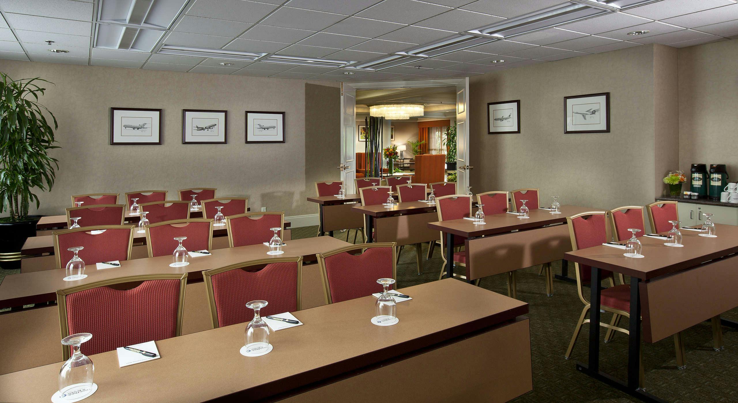 Hotel Coast Gateway Hotel photo 4