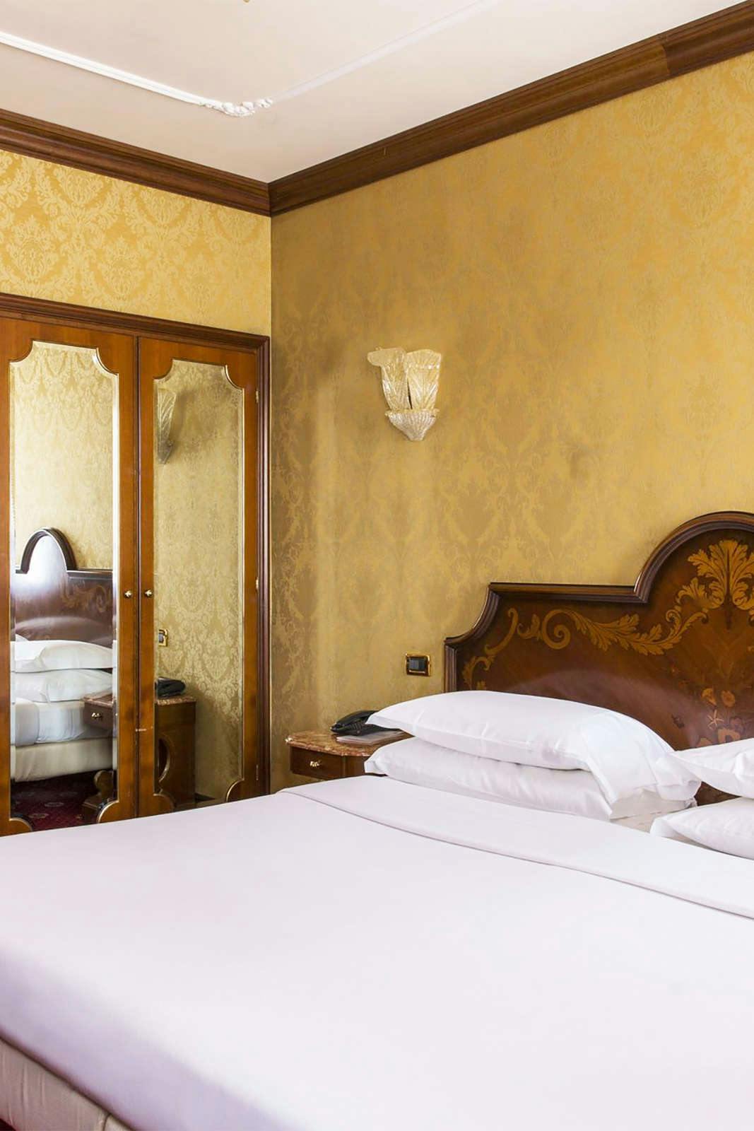 Hotel NH Venezia Santa Lucia photo 4