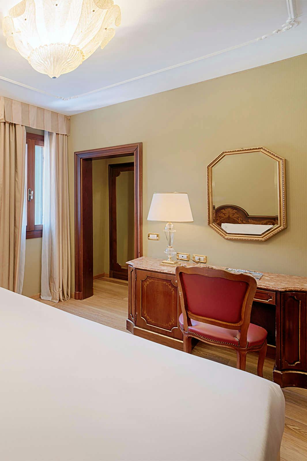 Hotel NH Venezia Santa Lucia photo 5