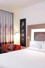 Hotel Novotel Bordeaux Lac photo 1
