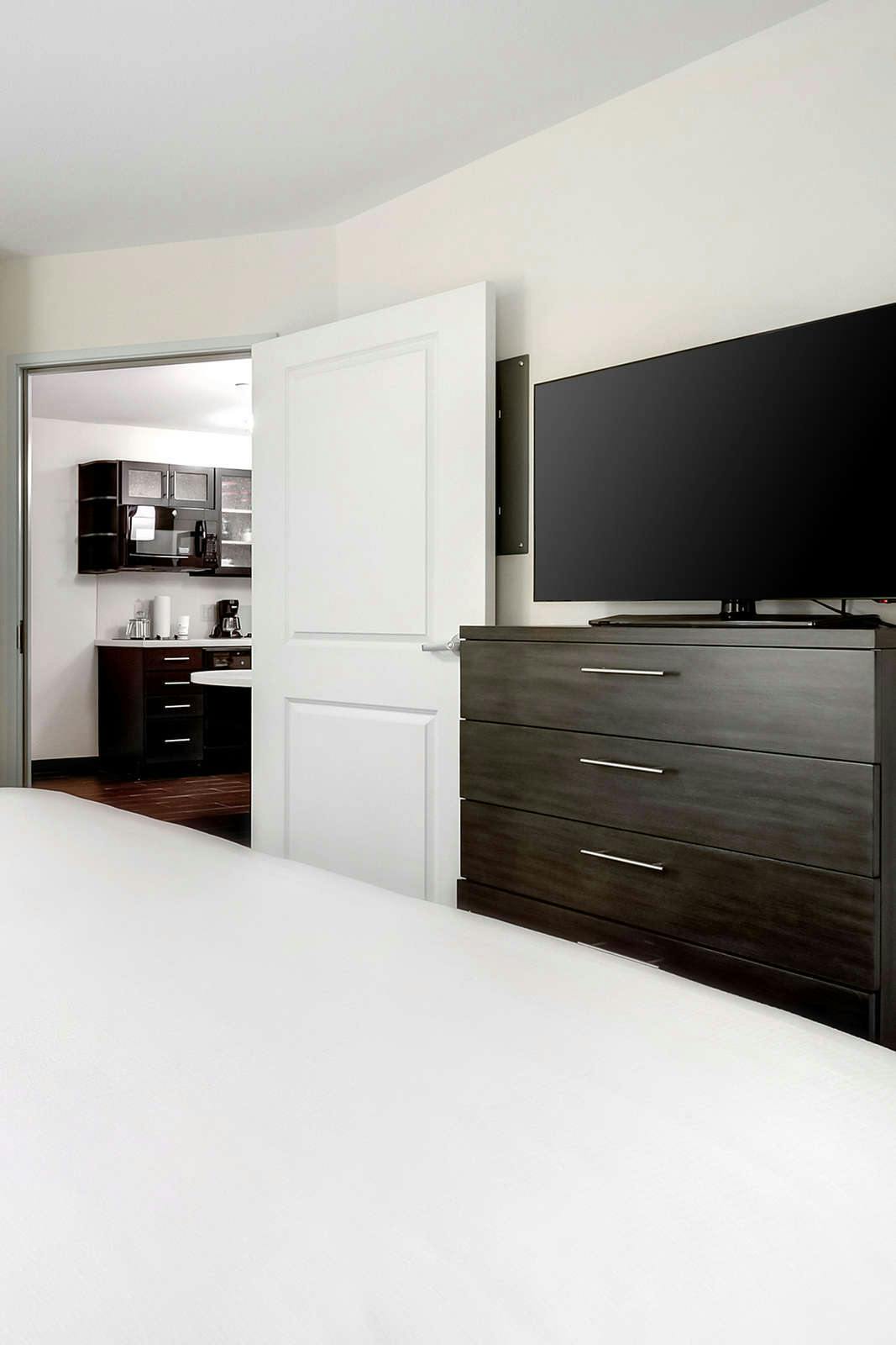 Hotel Candlewood Suites Waco photo 5