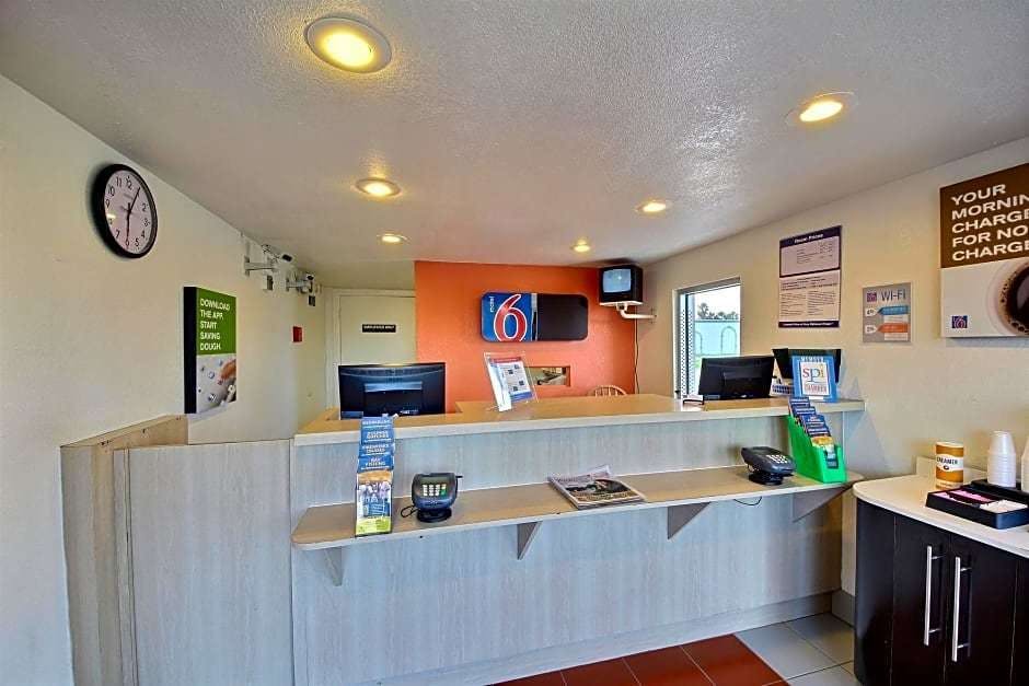 Hotel Motel 6 South Padre Island photo 1