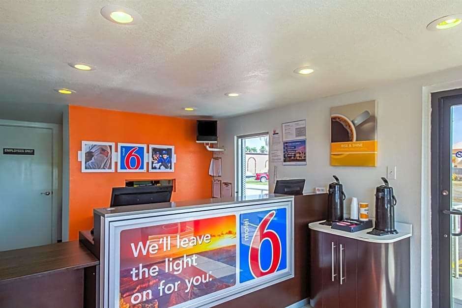 Hotel Motel 6 South Padre Island photo 2