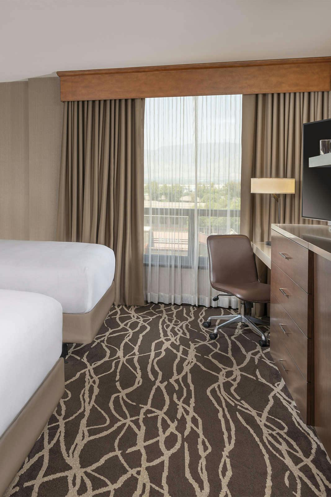 Hotel DoubleTree by Hilton San Bernardino photo 4