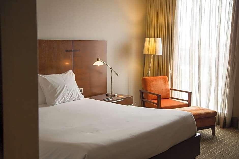 Hotel Hilton Garden Inn Santiago Airport photo 4