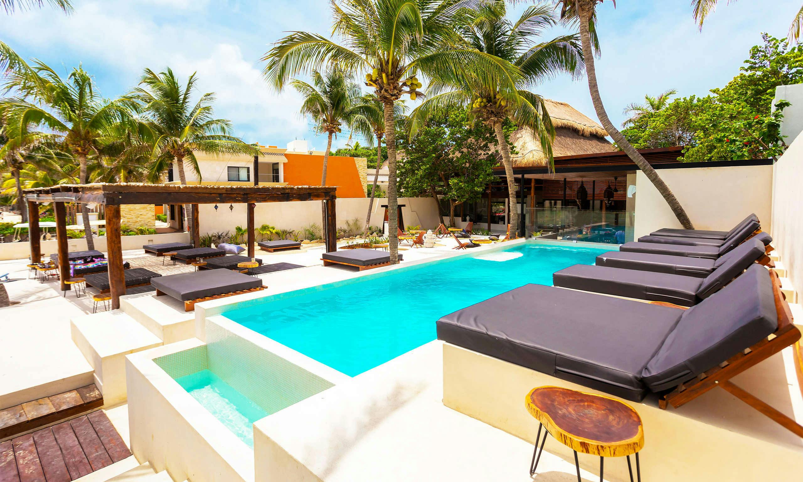 Casa del Jaguar Beach Hotel