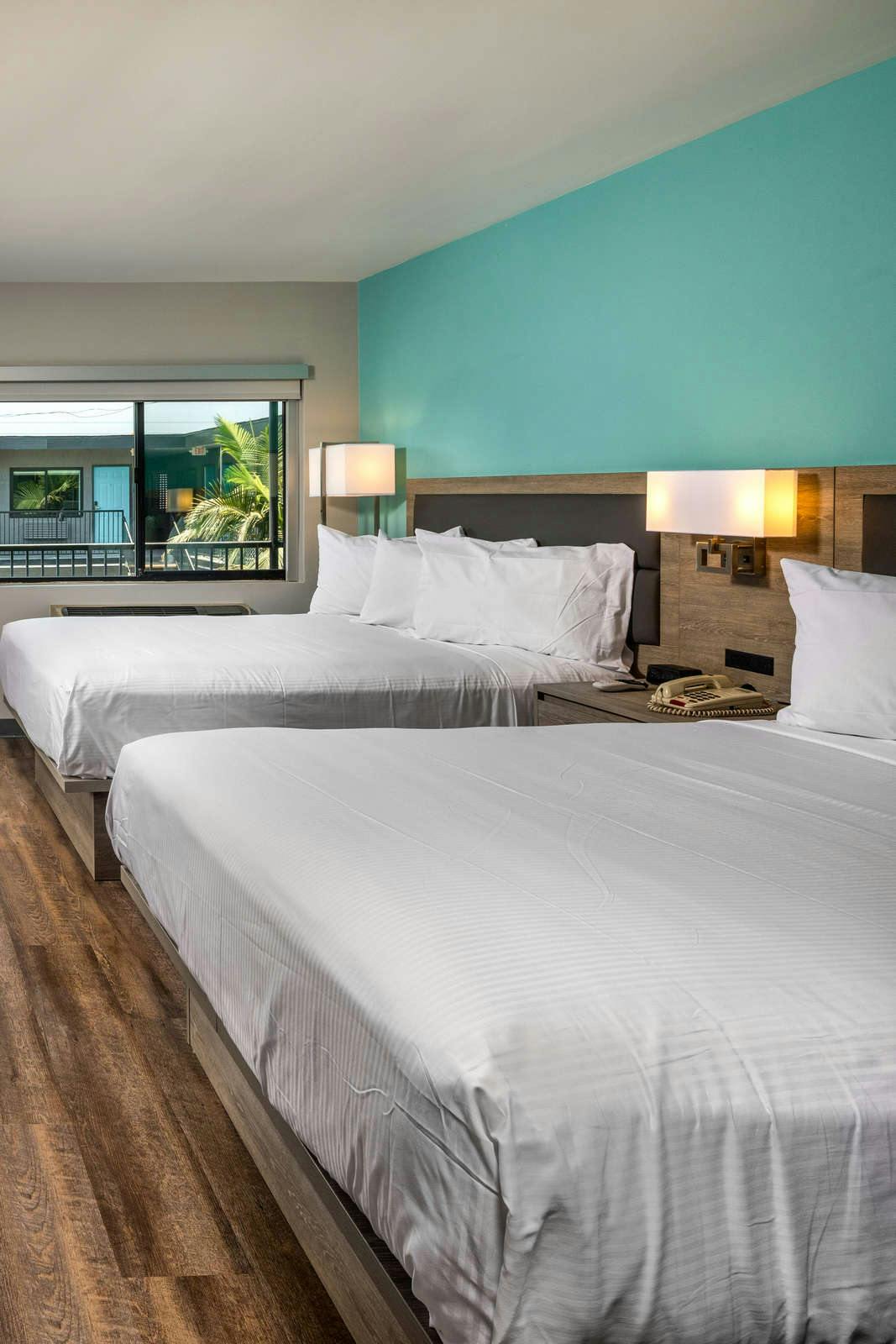 Hotel Travelodge LAX South photo 5