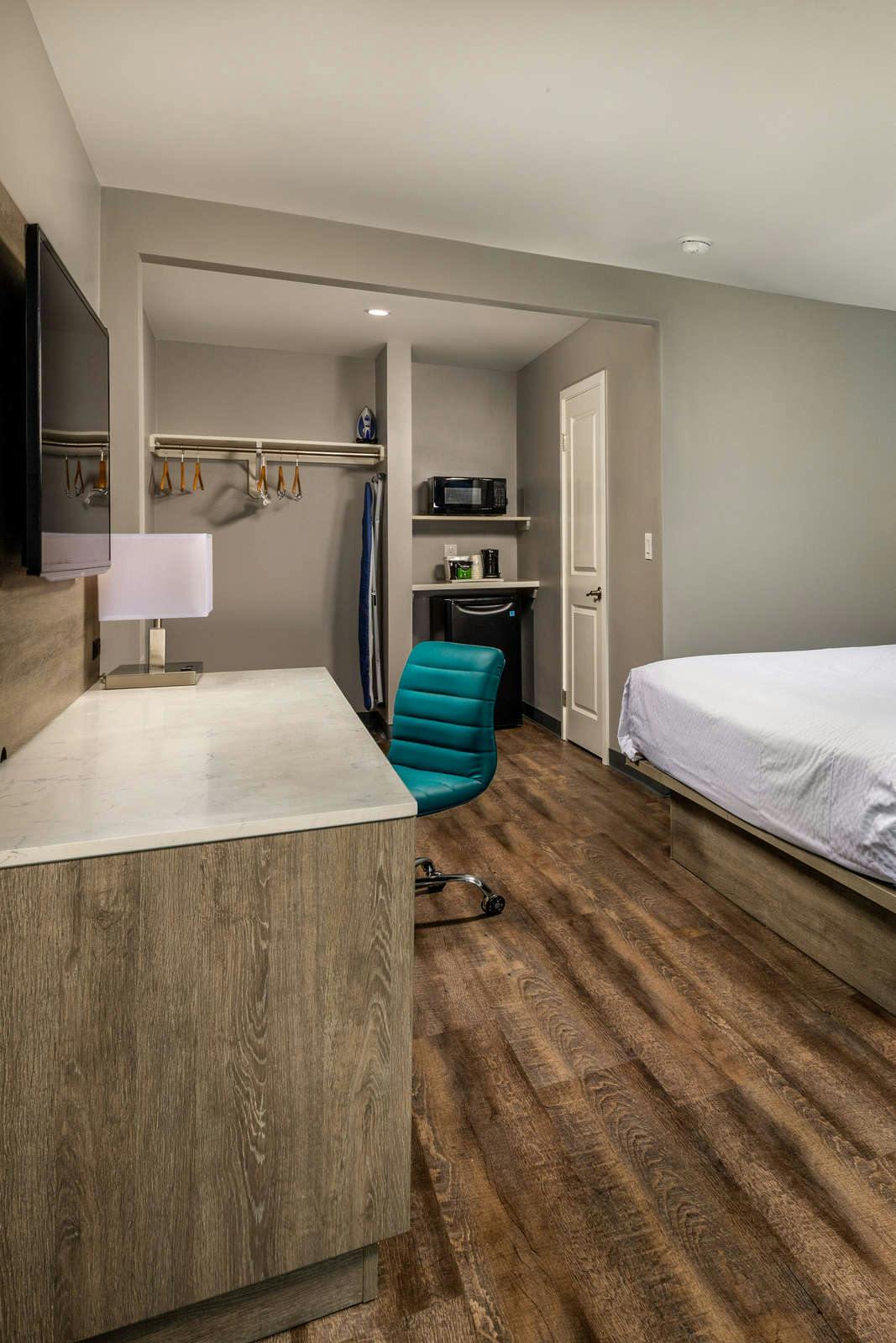 Hotel Travelodge LAX South photo 3