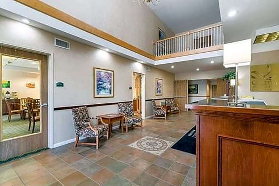 Hotel Quality Inn & Suites Schoharie near Howe Caverns photo 2