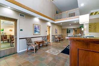 Hotel Quality Inn & Suites Schoharie near Howe Caverns photo 2