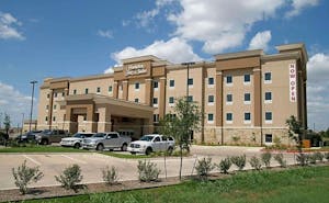Hampton Inn & Suites Cleburne, TX