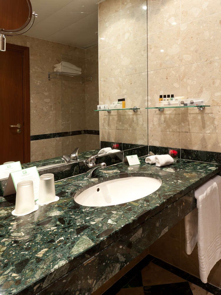 Hotel Holiday Inn Porto Gaia photo 2