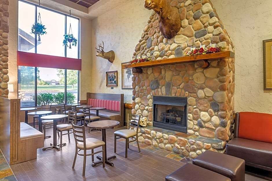 Hotel Comfort Inn & Suites Branson Meadows photo 2