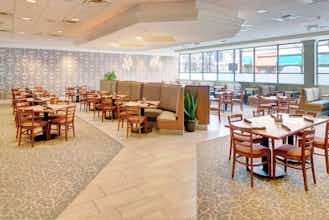 Hotel DoubleTree by Hilton Milwaukee Downtown photo 5