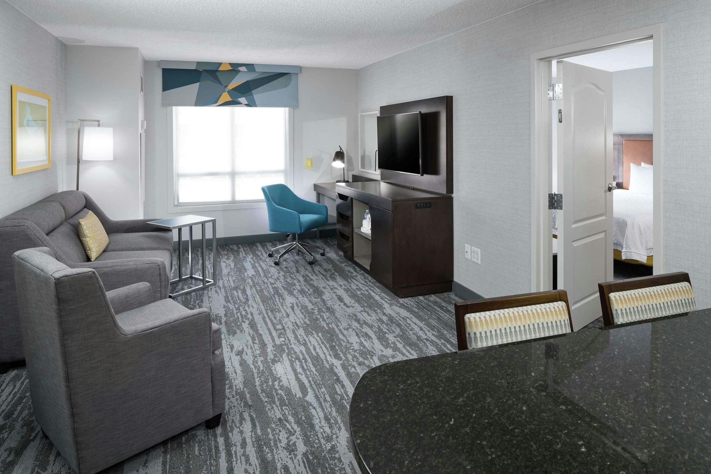 Hotel Hampton Inn & Suites Memphis-Beale Street photo 2