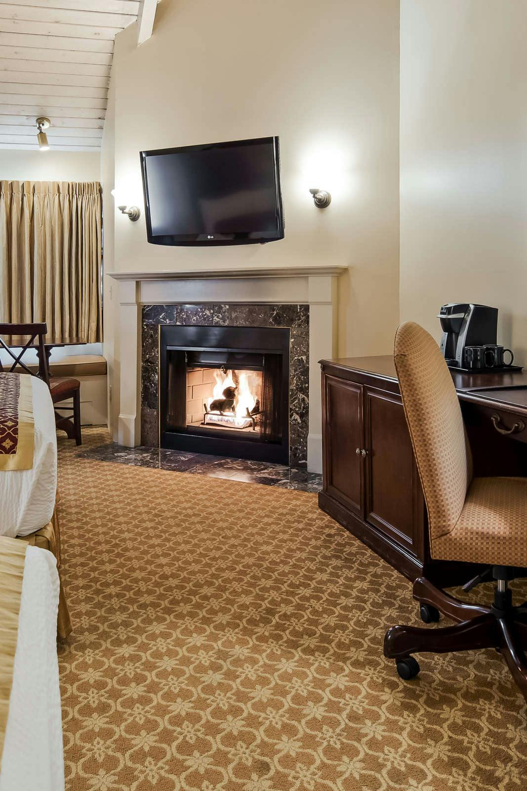 Hotel Victorian Inn photo 2
