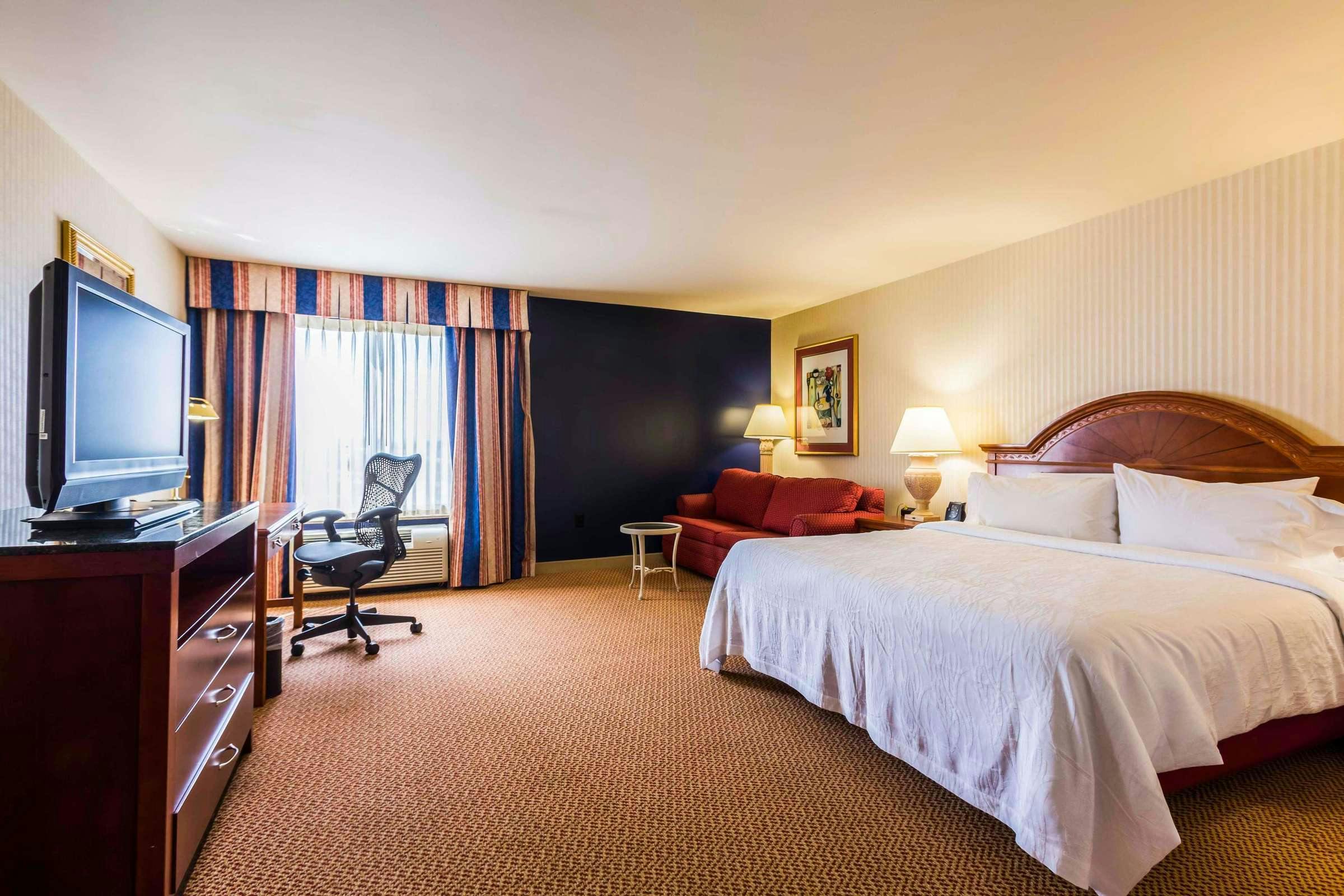 Hotel Hilton Garden Inn Milwaukee Northwest Conference Center photo 1