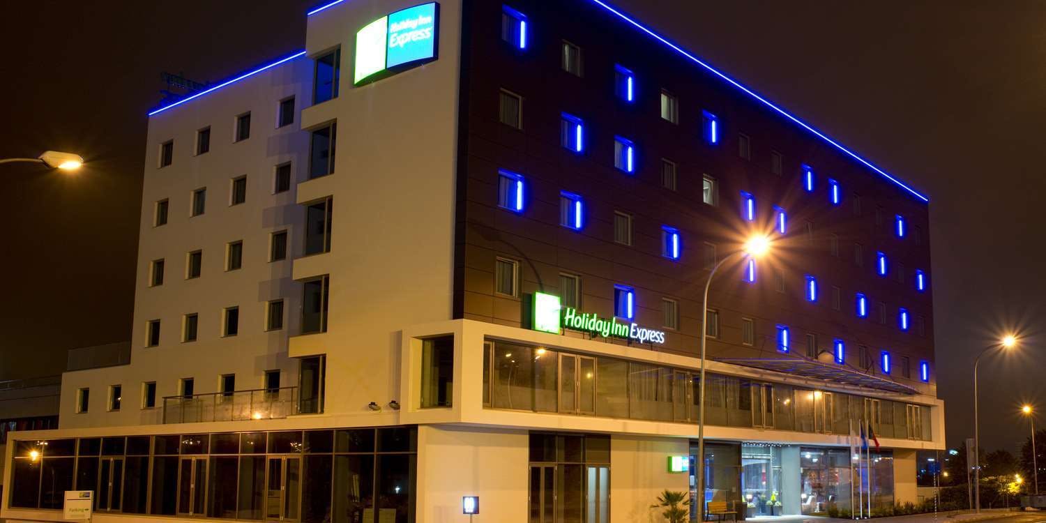 holiday inn express lisbon - alfragide an ihg hotel