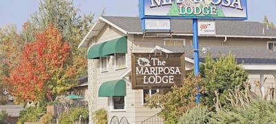 Mariposa Lodge
