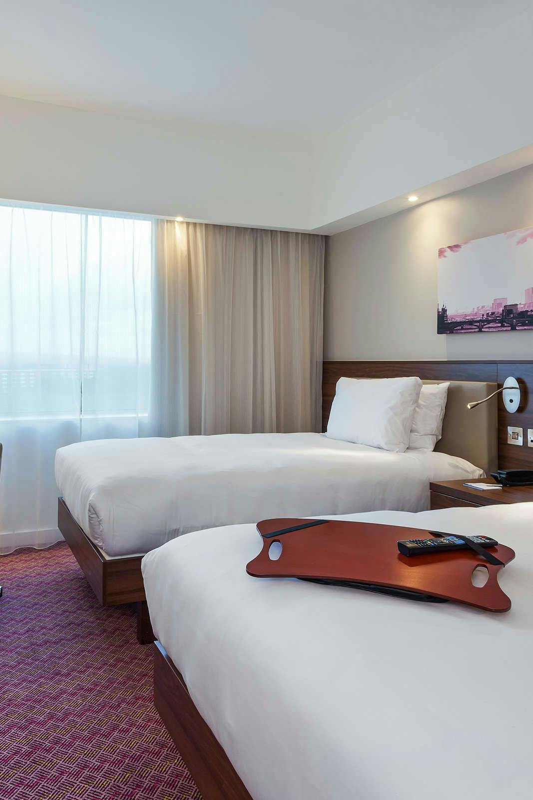 Hotel Hampton By Hilton London Gatwick photo 3