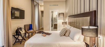 Hotel 87