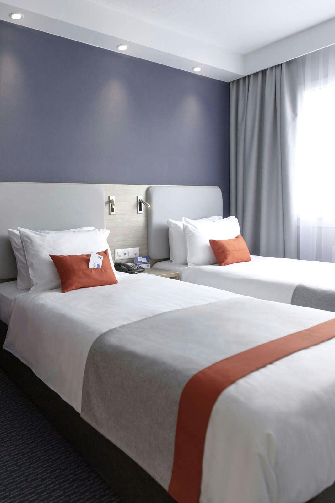 Hotel Holiday Inn Express Luzern Neuenkirch photo 3