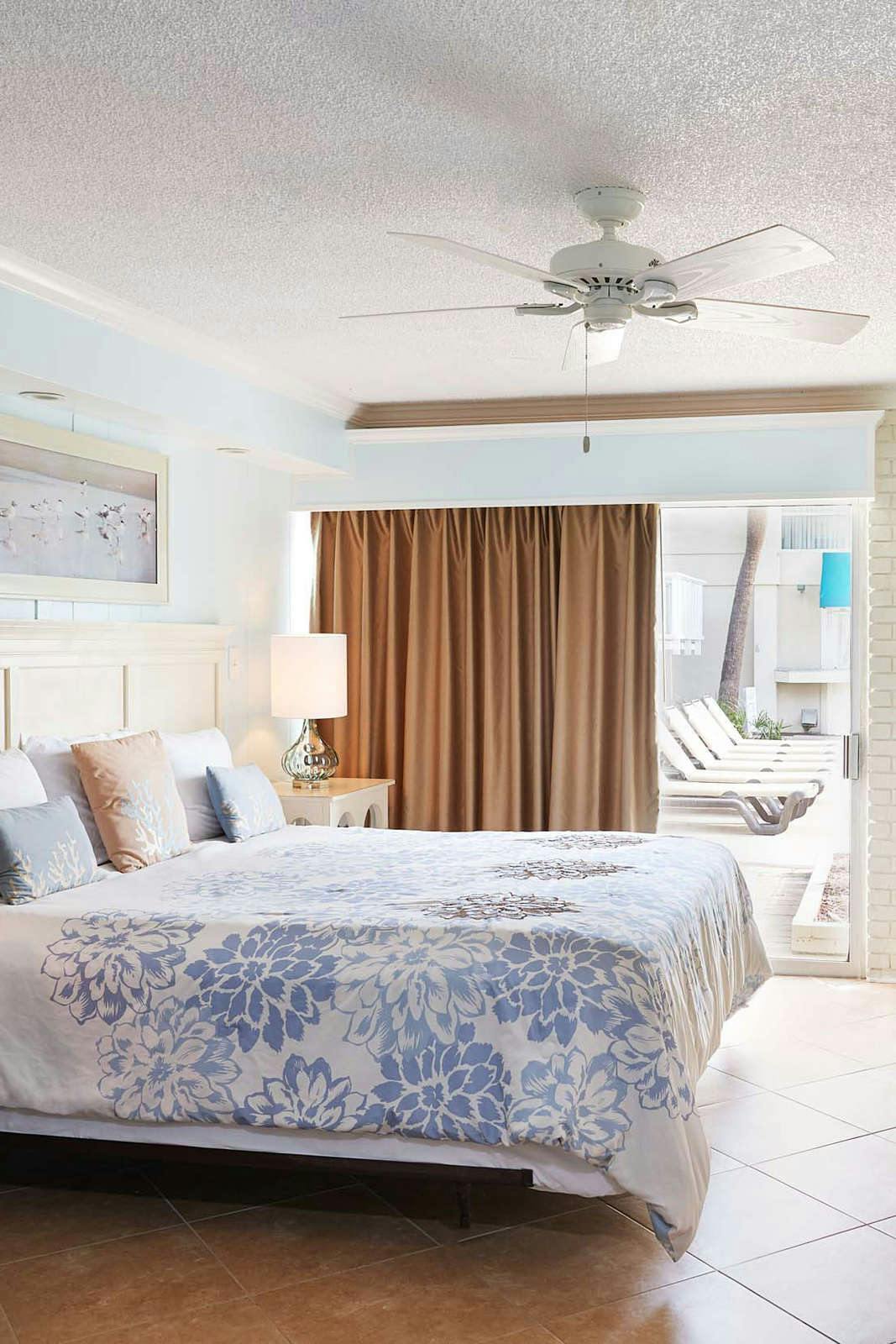 Hotel The Oceanfront Litchfield Inn photo 3