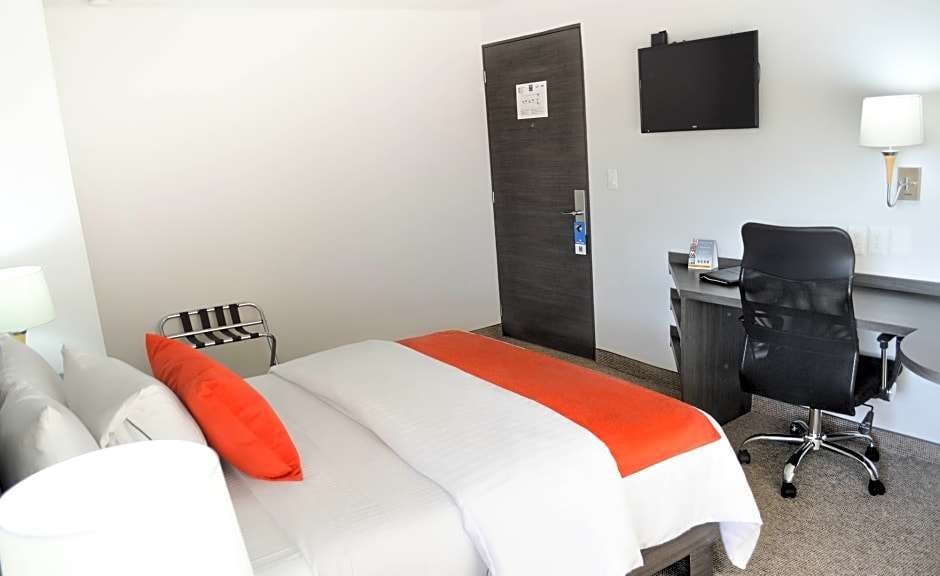 Hotel Hotel BeWow Queretaro photo 5