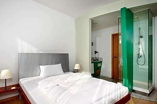 Hotel INNSIDE by Meliá München Neue Messe photo 1