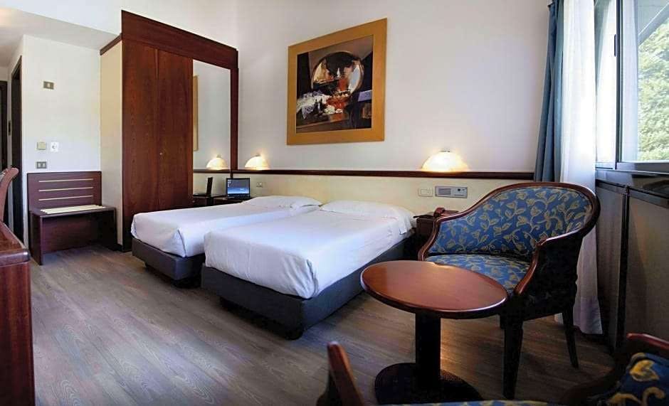 Hotel Green Hotel Motel photo 1