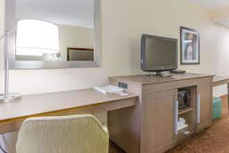 Hotel Hampton Inn Dickson photo 4