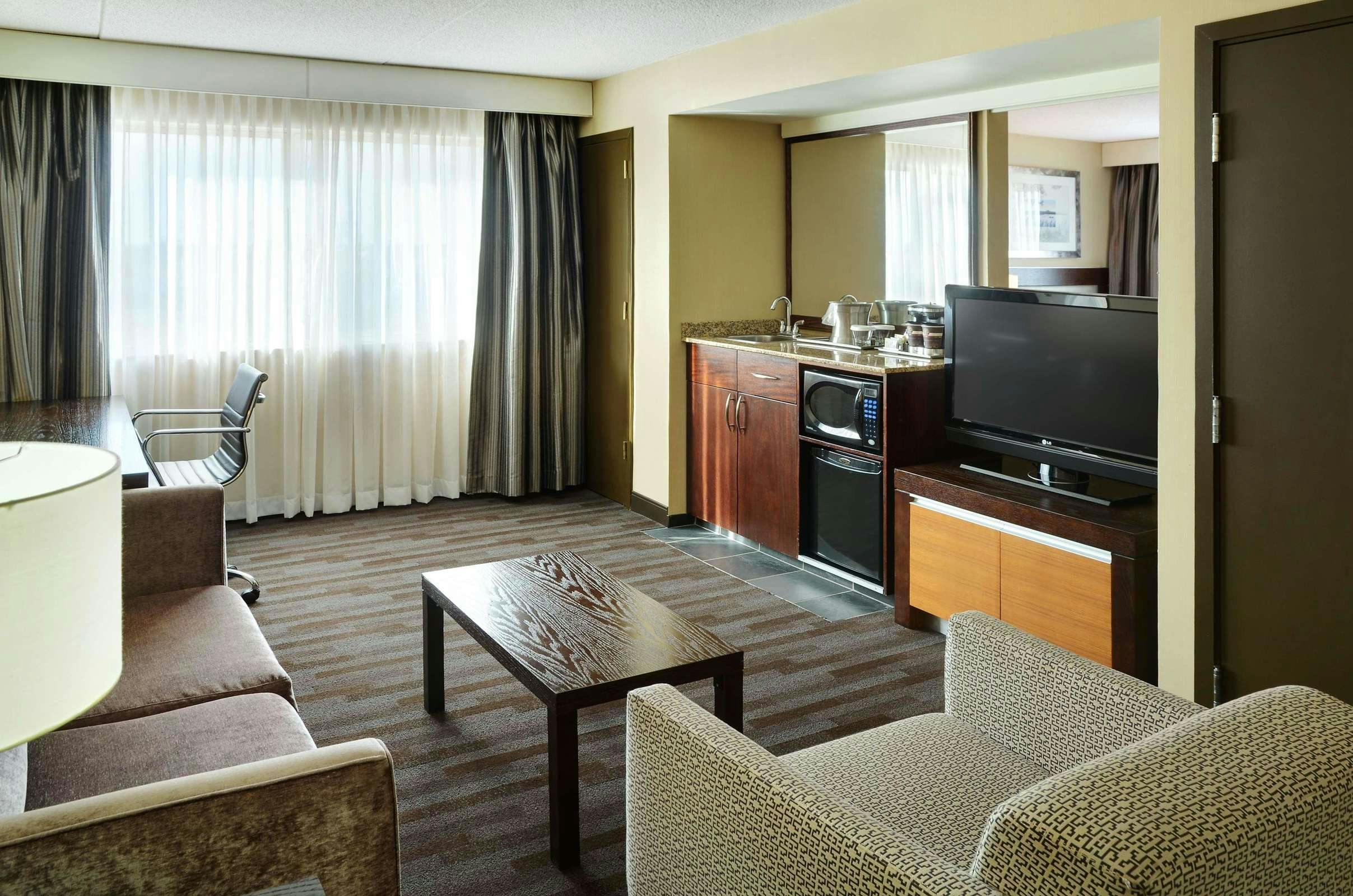 Hotel Hilton Winnipeg Airport Suites photo 2